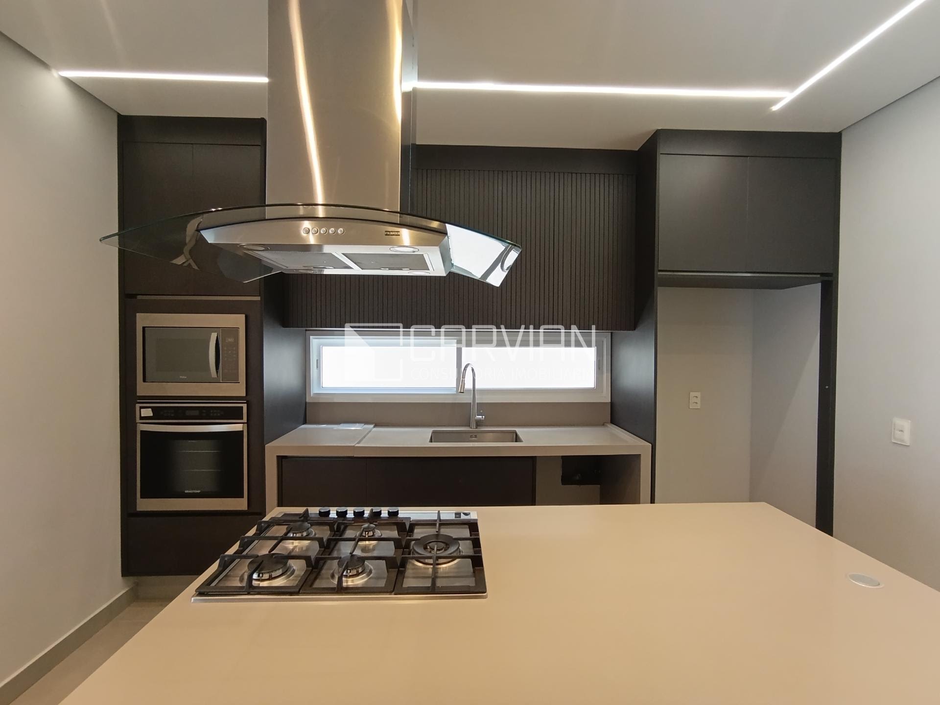 Casa à venda com 3 quartos, 5 banheiros, 4 vagas e 217m² no Bonfim Paulista, Ribeirão Preto — foto principal
