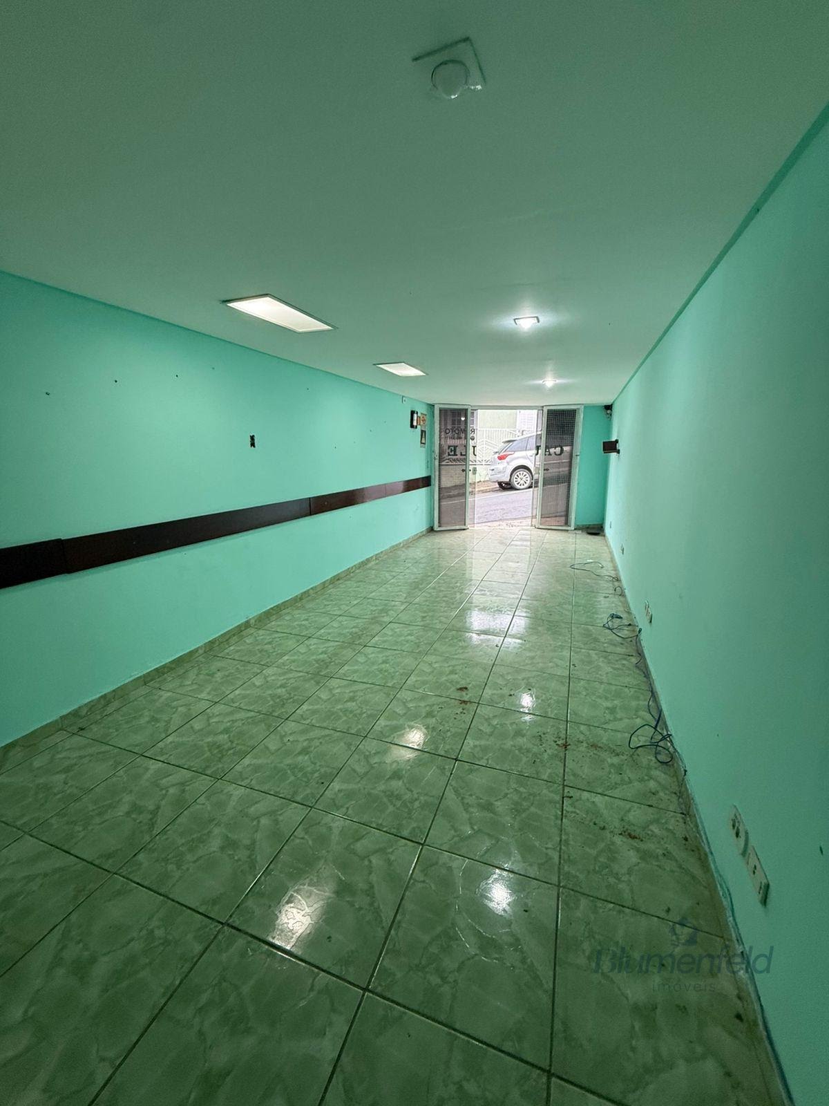 Comercial para alugar com 1 banheiro e 85m² no Centro, Arujá (SP) — foto 2 de 7