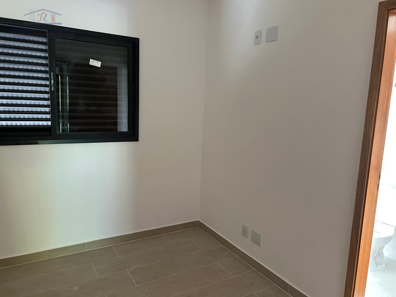Suite 01