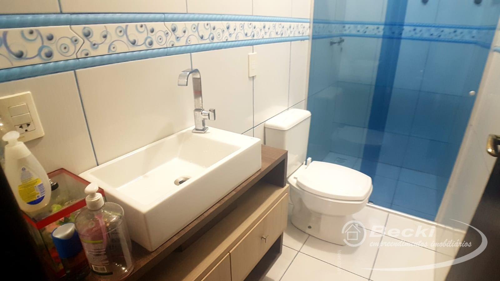 Casa à venda com 3 quartos, 2 suítes, 1 vaga e 200m² no Santa Catarina, Joinville (SC) — foto 13 de 20