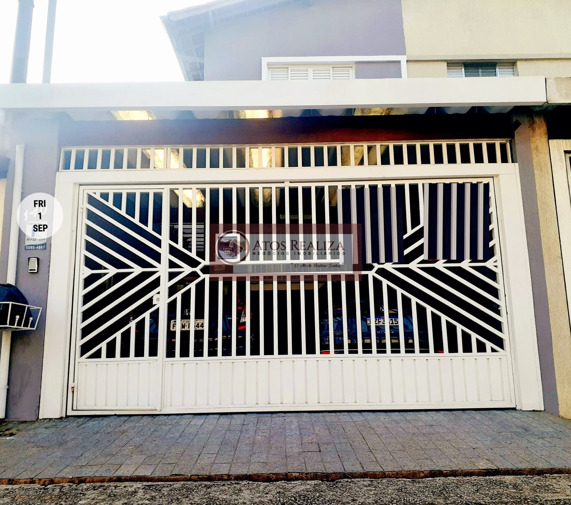 Casa à venda com 3 quartos, 3 banheiros, 2 vagas e 170m² no Interlagos, São Paulo — foto principal