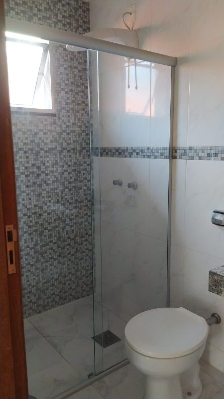 Casa à venda com 7 quartos, 3 suítes, 7 vagas e 220m² no Jaqueline, Belo Horizonte (MG) — foto 15 de 23