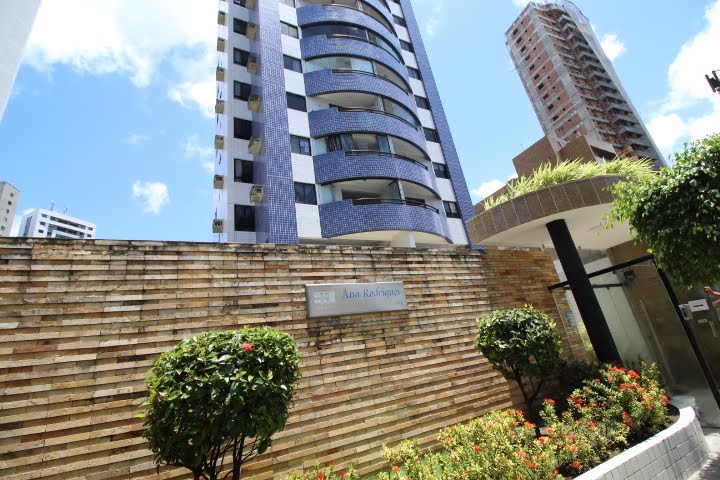 Apartamento à venda com 3 quartos, 1 suíte, 2 vagas e 87m² no Casa Amarela, Recife (PE) — foto 19 de 23