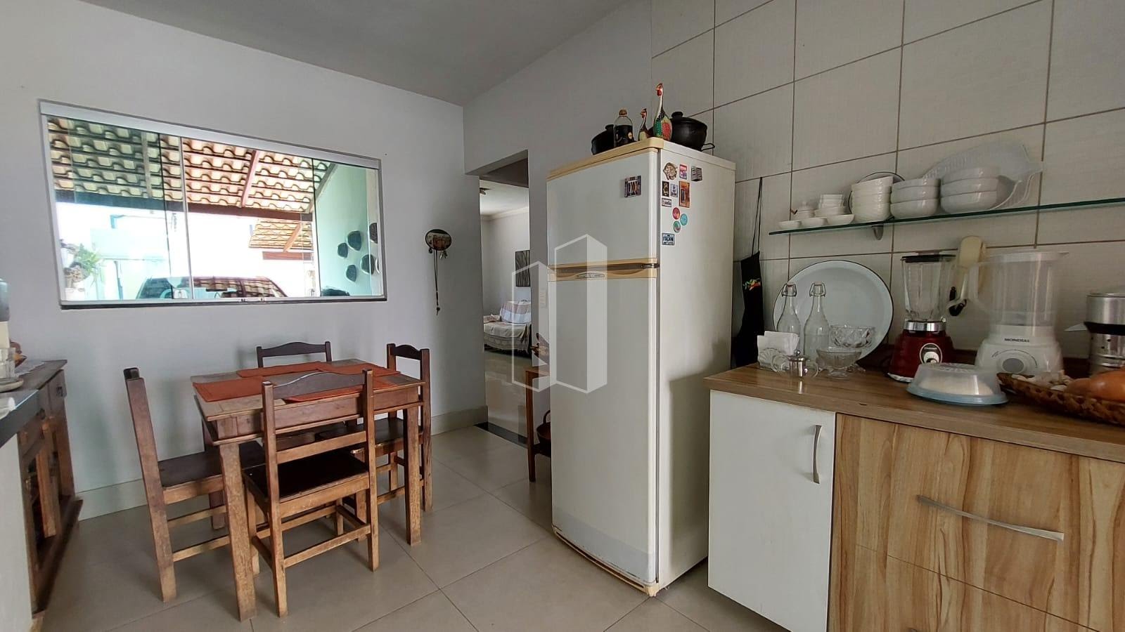 Casa à venda com 3 quartos, 1 suíte, 3 vagas e 184m² no Jardim Presidente, Goiânia (GO) — foto 12 de 18