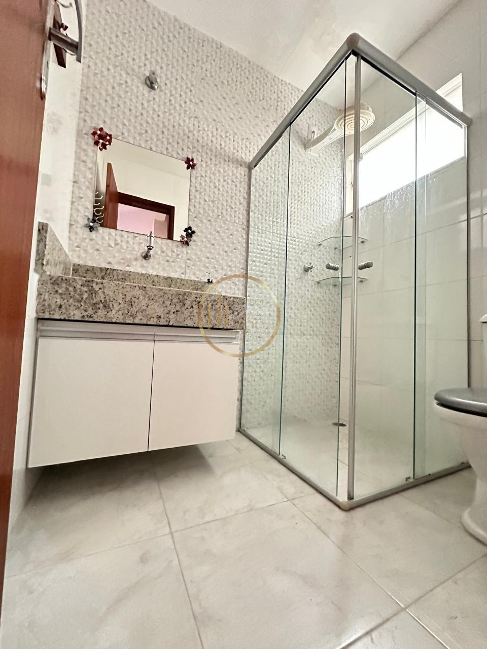 Casa à venda com 3 quartos, 1 suíte, 2 vagas e 110m² no Cambolo, Porto Seguro (BA) — foto 3 de 10