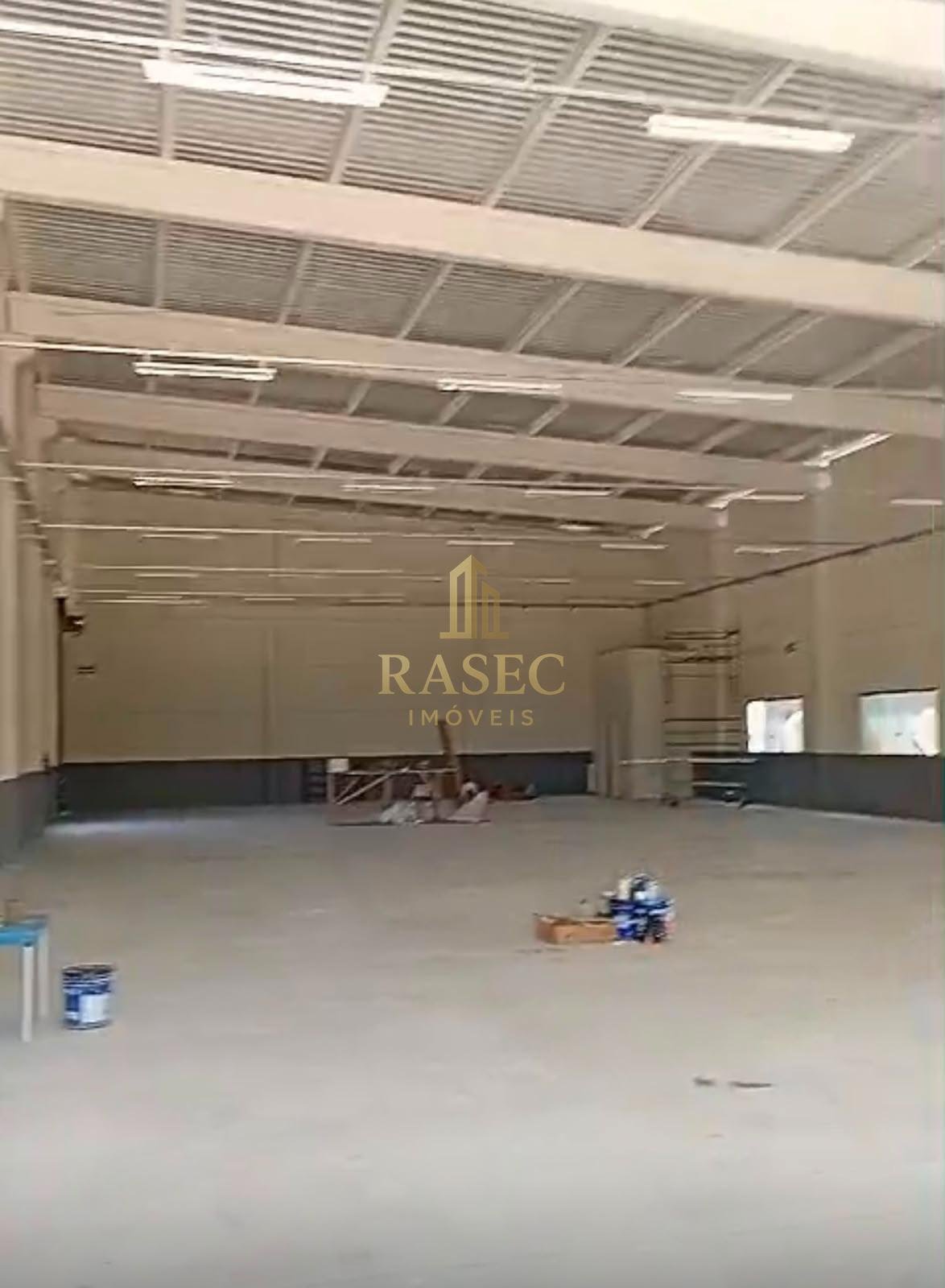 Comercial para alugar com 3 banheiros, 3 vagas e 455m² no Figueira, Gaspar (SC) — foto 4 de 7
