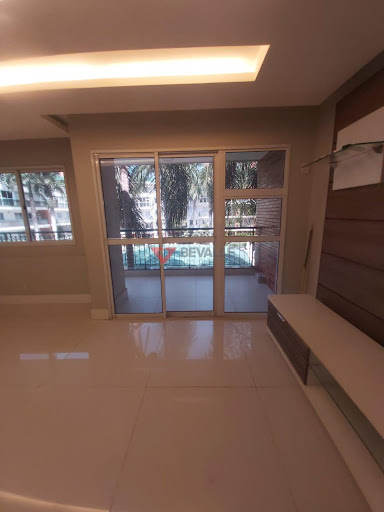 Apartamento à Venda em Campo Grande, RJ com 3 Quartos e Suíte