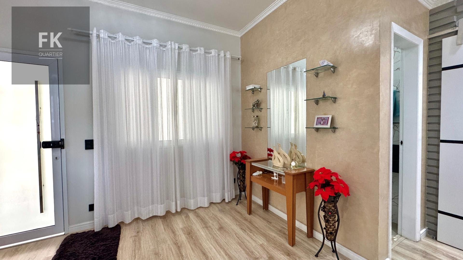Casa à venda com 4 quartos, 2 suítes, 4 vagas e 360m² no Alphaville, Santana de Parnaíba (SP) — foto 17 de 18