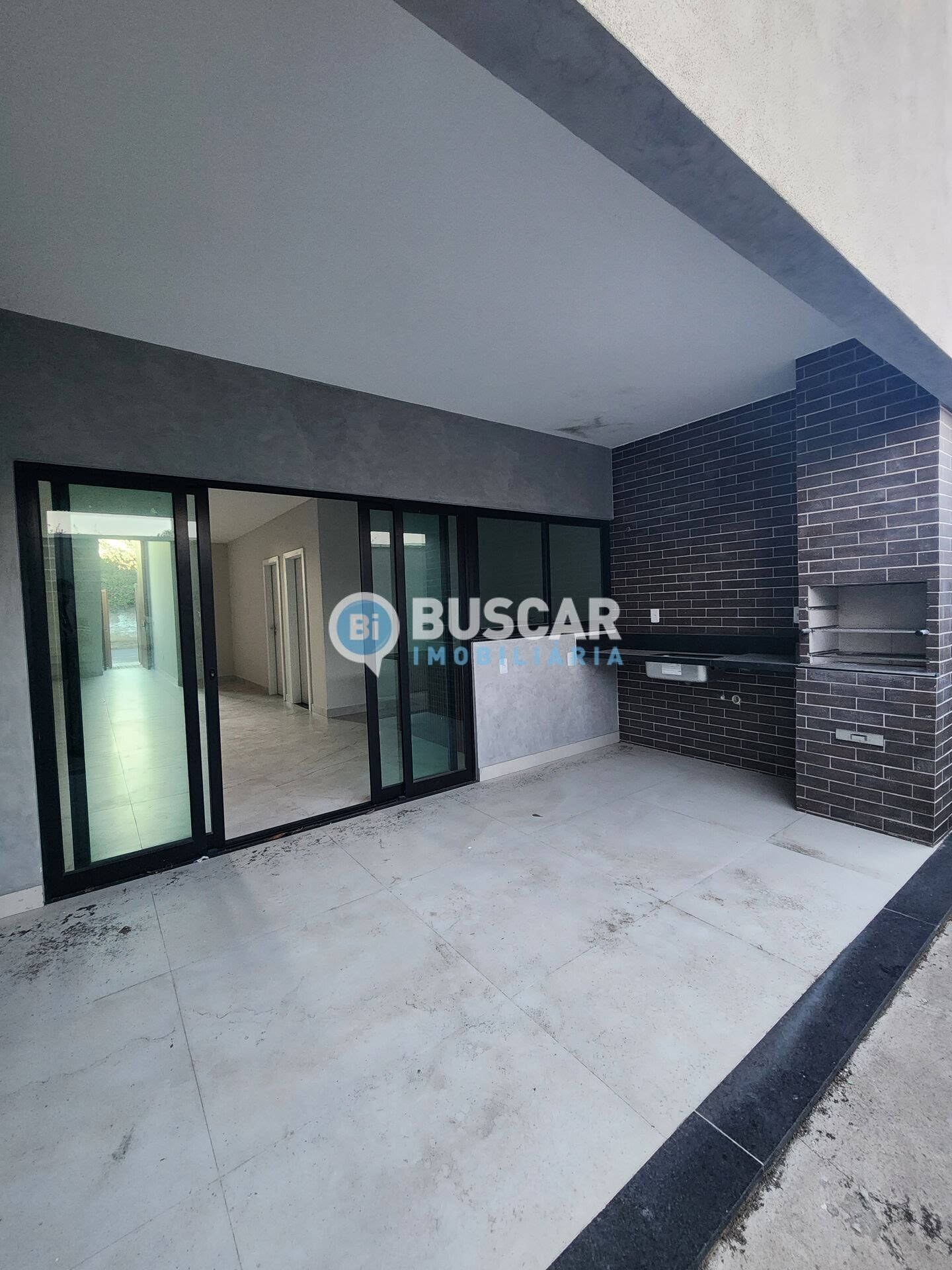 Casa à venda com 4 quartos, 3 suítes, 2 vagas e 185m² no Sim, Feira de Santana (BA) — foto 5 de 14