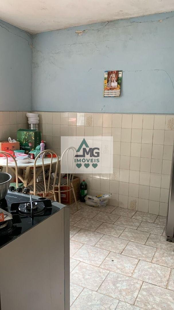Casa à venda com 4 quartos, 1 suíte, 2 vagas e 200m² no Vila Bela Vista, Três Corações (MG) — foto 4 de 30