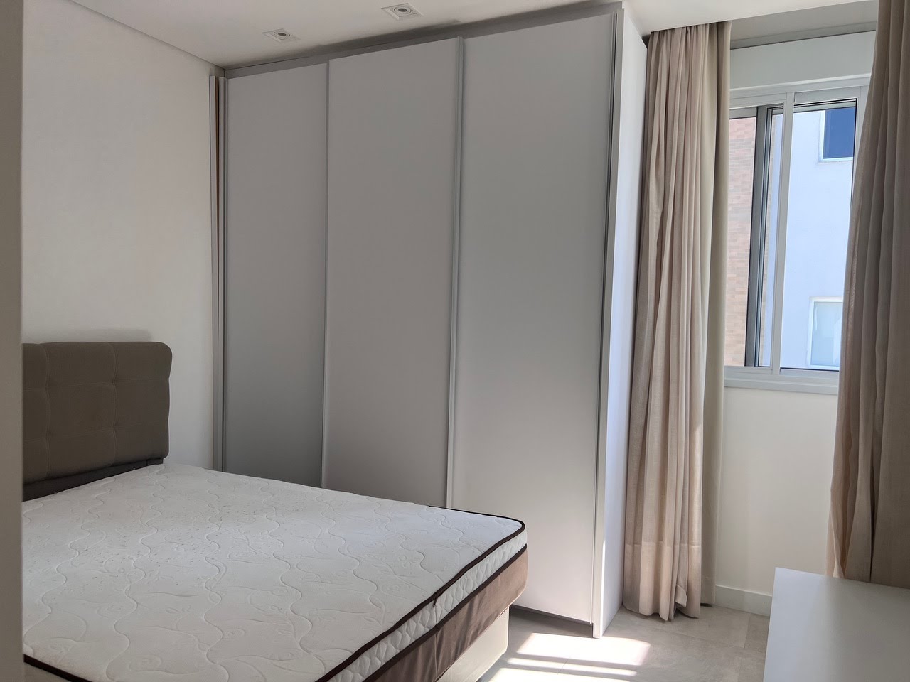 Casa à venda com 2 quartos, 1 suíte, 2 vagas e 180m² no Jurerê, Florianópolis (SC) — foto 8 de 17