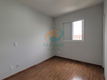 Apartamento em Jardim Flor da Montanha - Guarulhos, SP