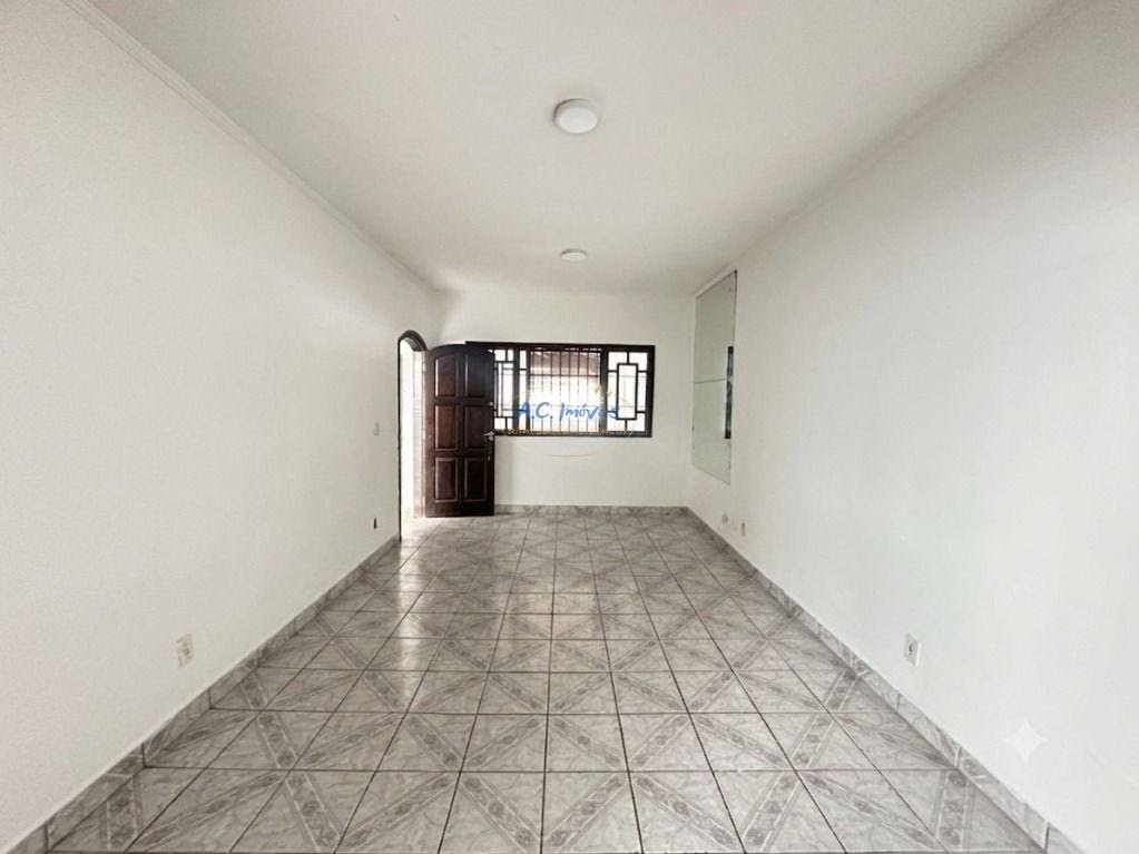 Casa à venda com 2 quartos, 1 suíte, 4 vagas e 120m² no Aviação, Praia Grande (SP) — foto 8 de 18