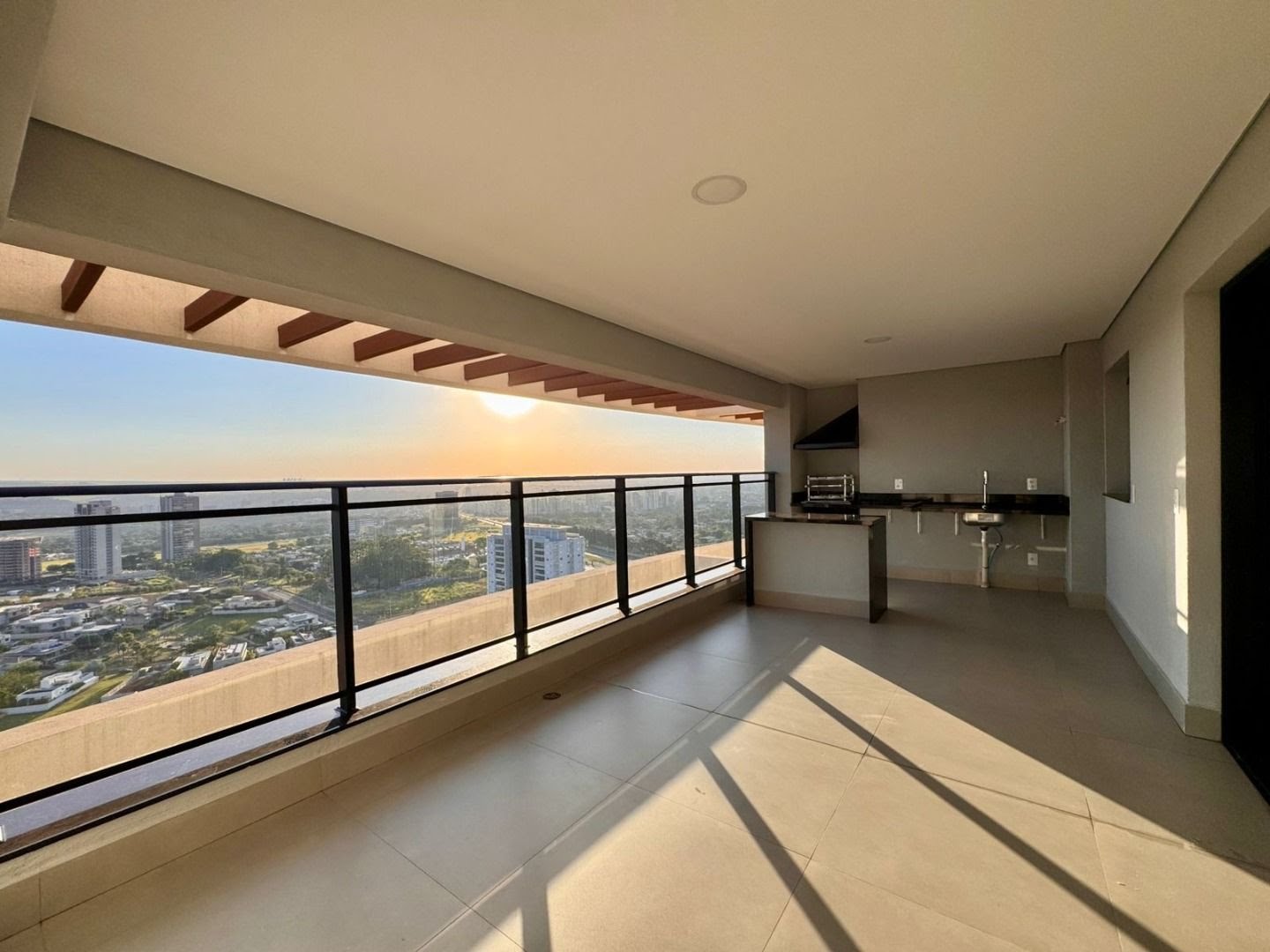 Apartamento à venda com 3 quartos, 3 suítes, 4 vagas e 249m² no Jardim Olhos D Agua, Ribeirão Preto (SP) — foto 28 de 30