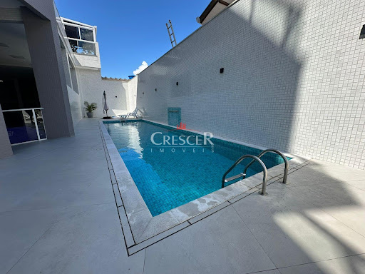 Apartamento garden com 4 suítes em Caiobá