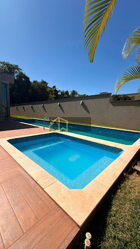 Casa de Condomínio em Jardins Munique  -  Goiânia