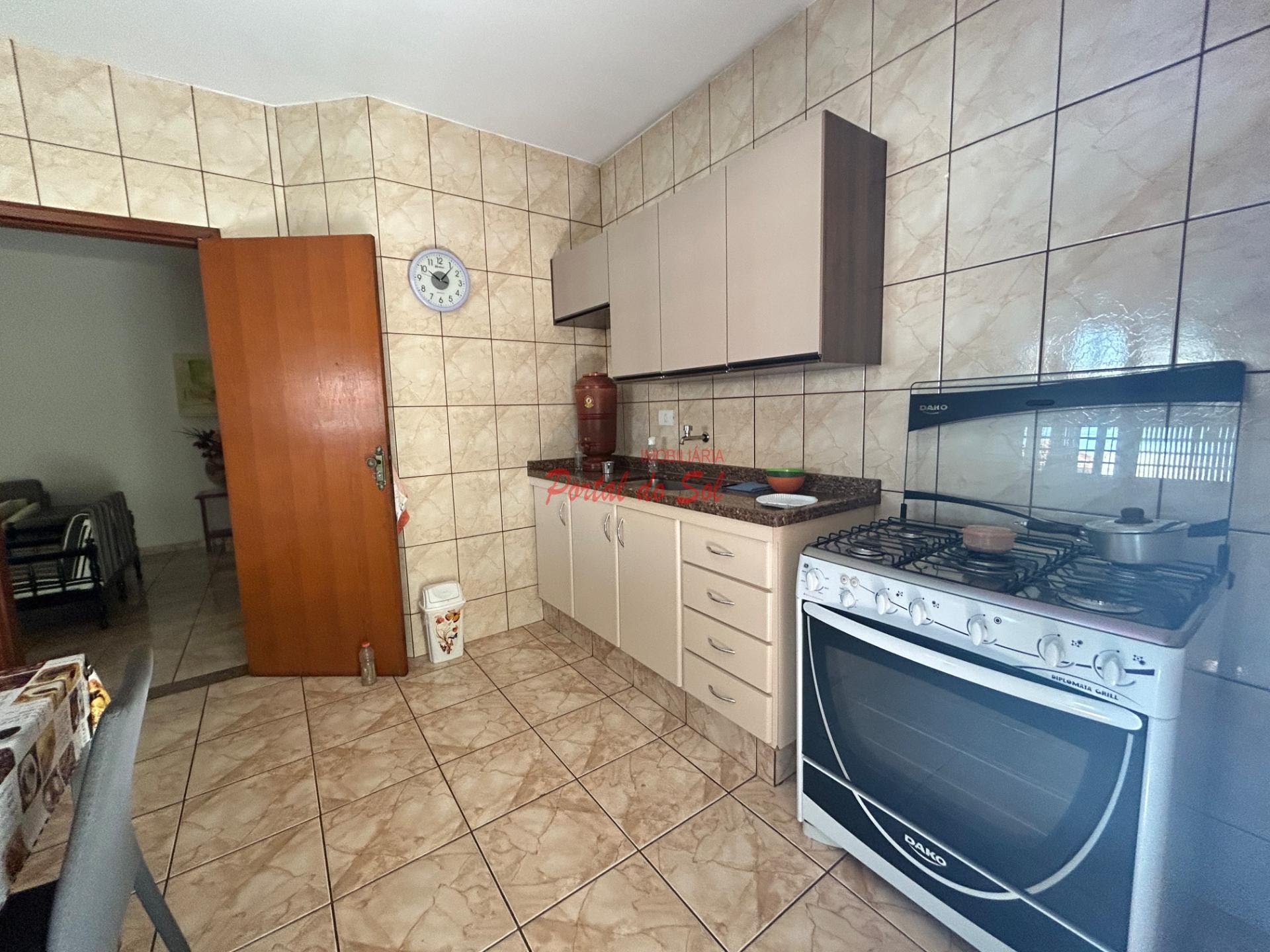 Casa à venda com 3 quartos, 1 suíte, 2 vagas e 164m² no Centro, Santo Antônio da Platina (PR) — foto 6 de 13
