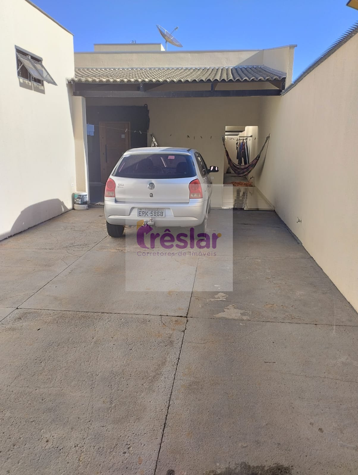 Casa à venda com 2 quartos, 2 banheiros, 3 vagas e 100m² no Nova Três Lagoas, Três Lagoas — foto principal