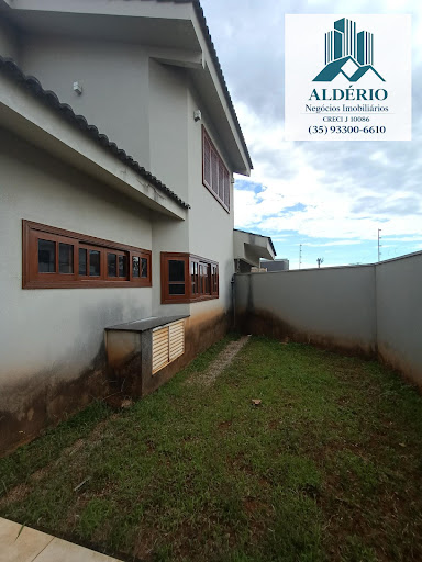 Casa em Novo Horizonte  -  Monte Sião