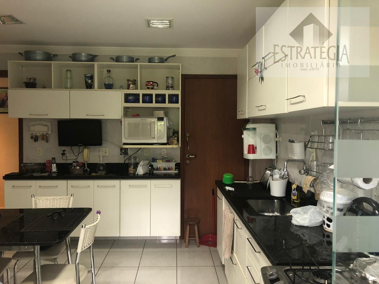 Cobertura à venda com 4 quartos, 2 suítes, 2 vagas e 240m² no Nogueira, Petrópolis (RJ) — foto 7 de 26