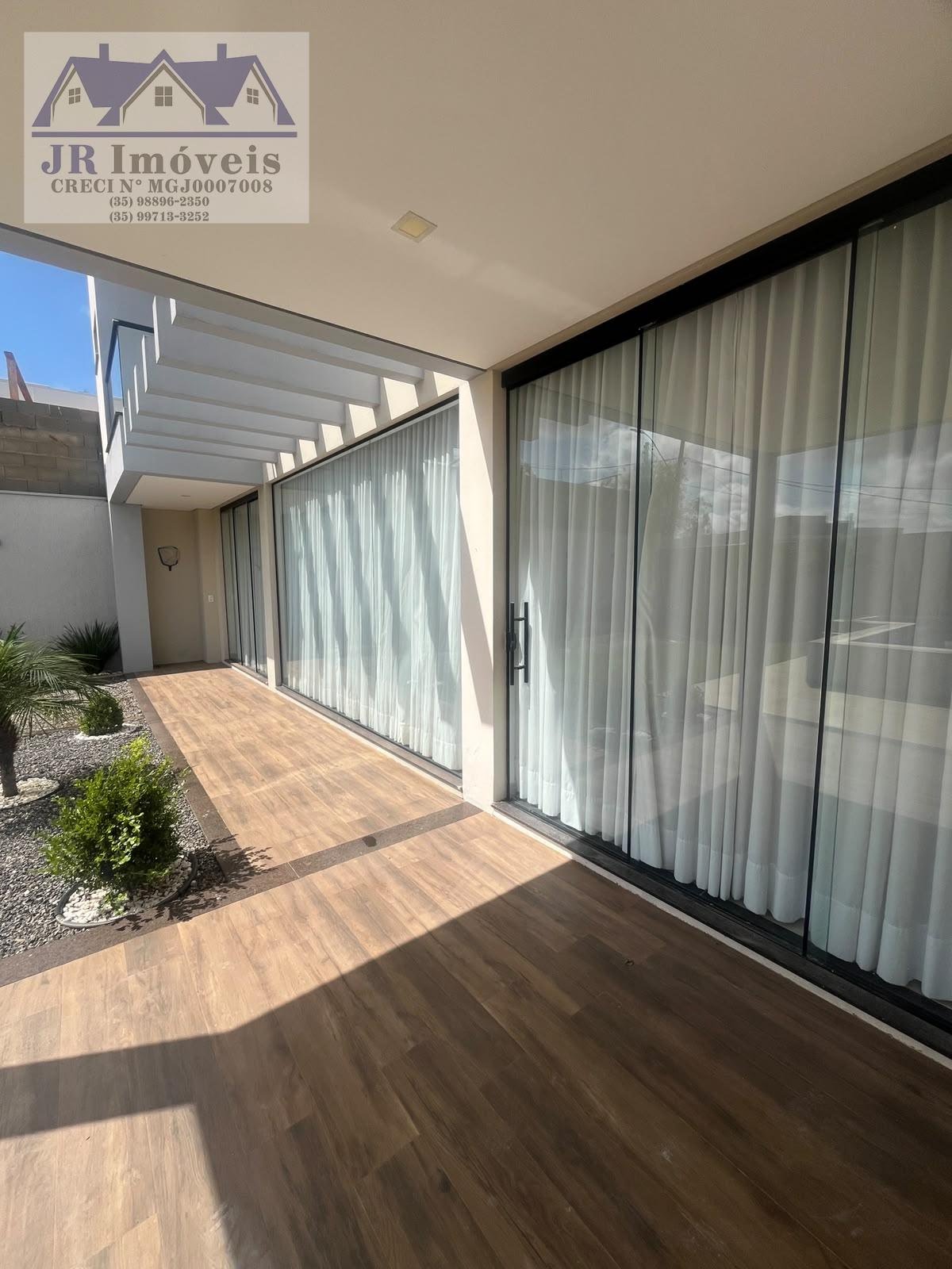 Casa para alugar com 2 quartos, 1 suíte e 3 vagas no Centro, Piranguinho (MG) — foto 5 de 30