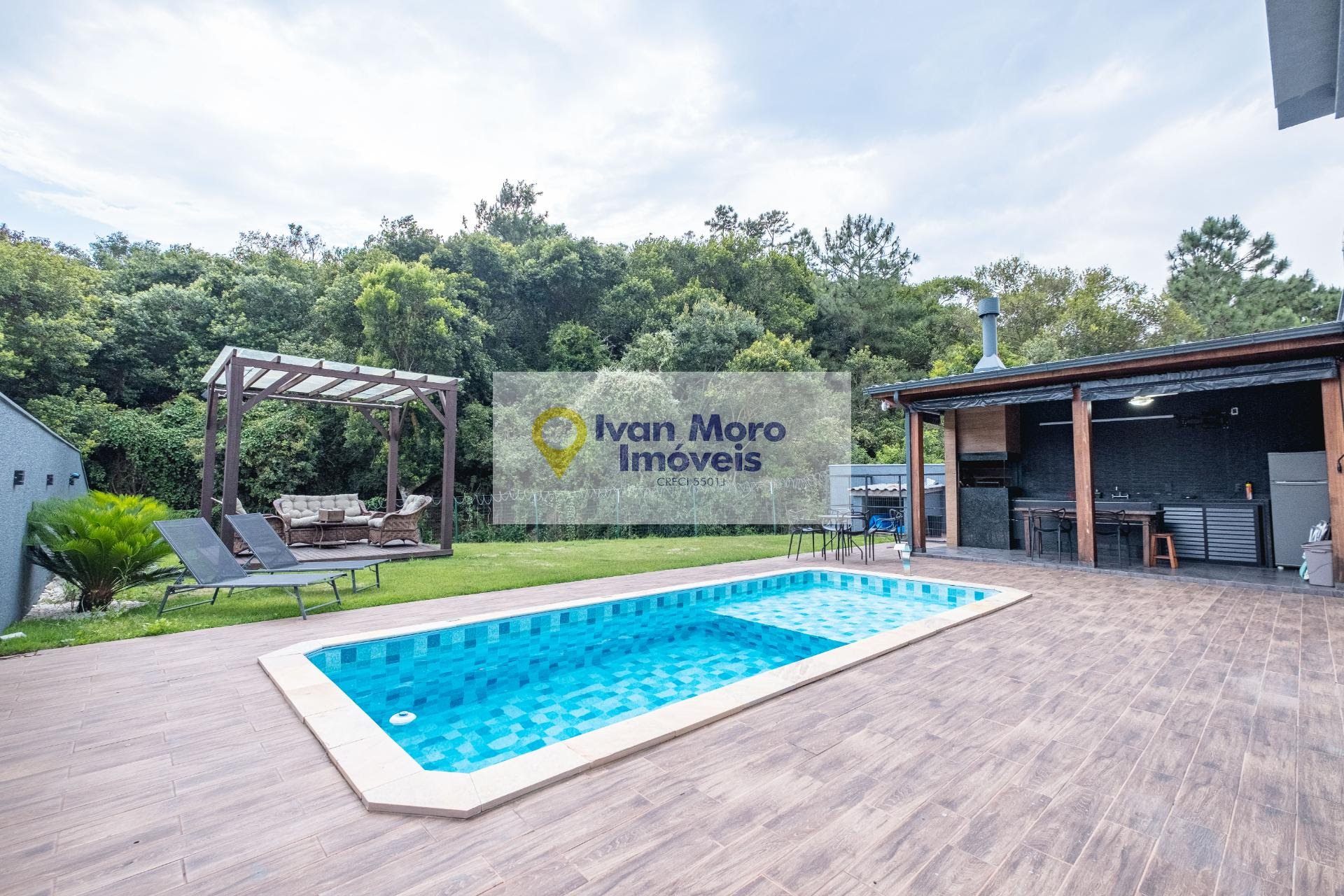 Casa à venda com 4 quartos, 4 suítes, 4 vagas e 300m² no São João do Rio Vermelho, Florianópolis (SC) — foto 16 de 30