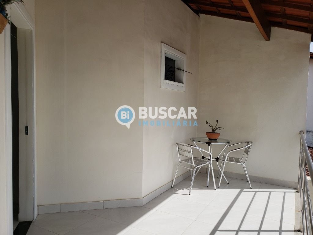 Casa à venda com 4 quartos, 4 suítes, 2 vagas e 202m² no Cidade Nova, Feira de Santana (BA) — foto 16 de 26