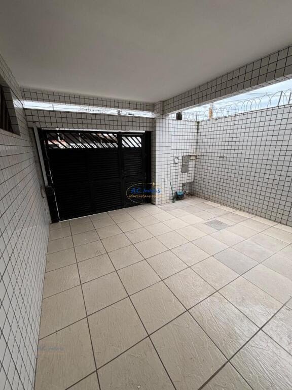 Casa à venda com 2 quartos, 1 suíte, 2 vagas e 150m² no Cidade Ocian, Praia Grande (SP) — foto 6 de 24