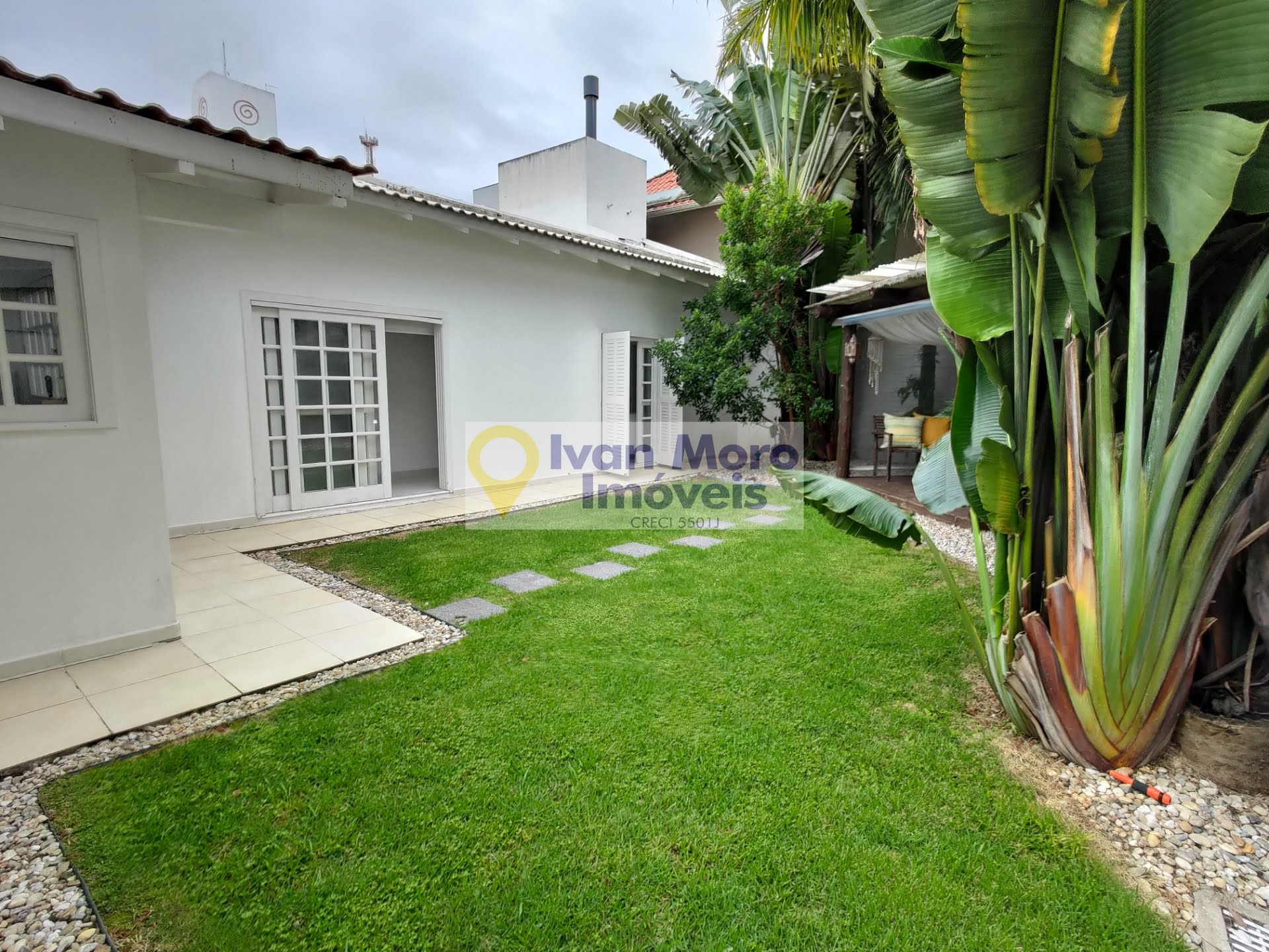 Casa à venda com 4 quartos, 4 suítes, 2 vagas e 200m² no Jurerê Internacional, Florianópolis (SC) — foto 25 de 30