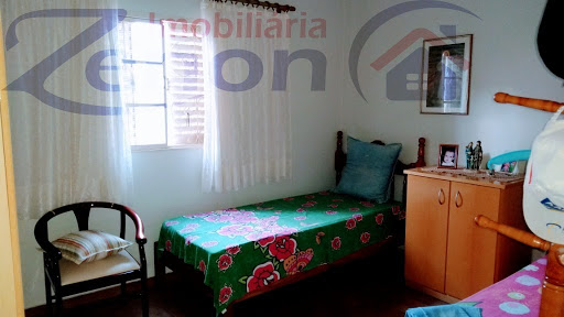 Casa em Vila Endo  -  Adamantina