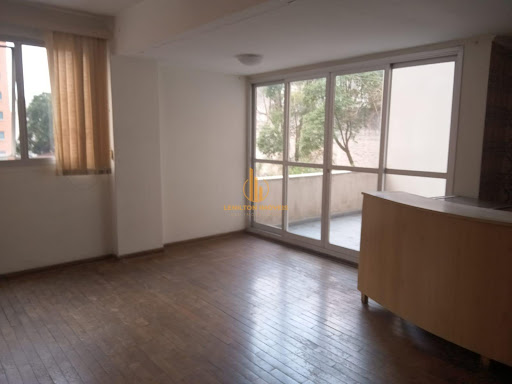 Apartamento terreo 95m - Muito espaço, conforto, iluminação e circulação. Com 3 dormitorios - fica em local privilegiado - Jardim Bela Vista (próximo da Av. Portugal) - Região recheada de comercio, se