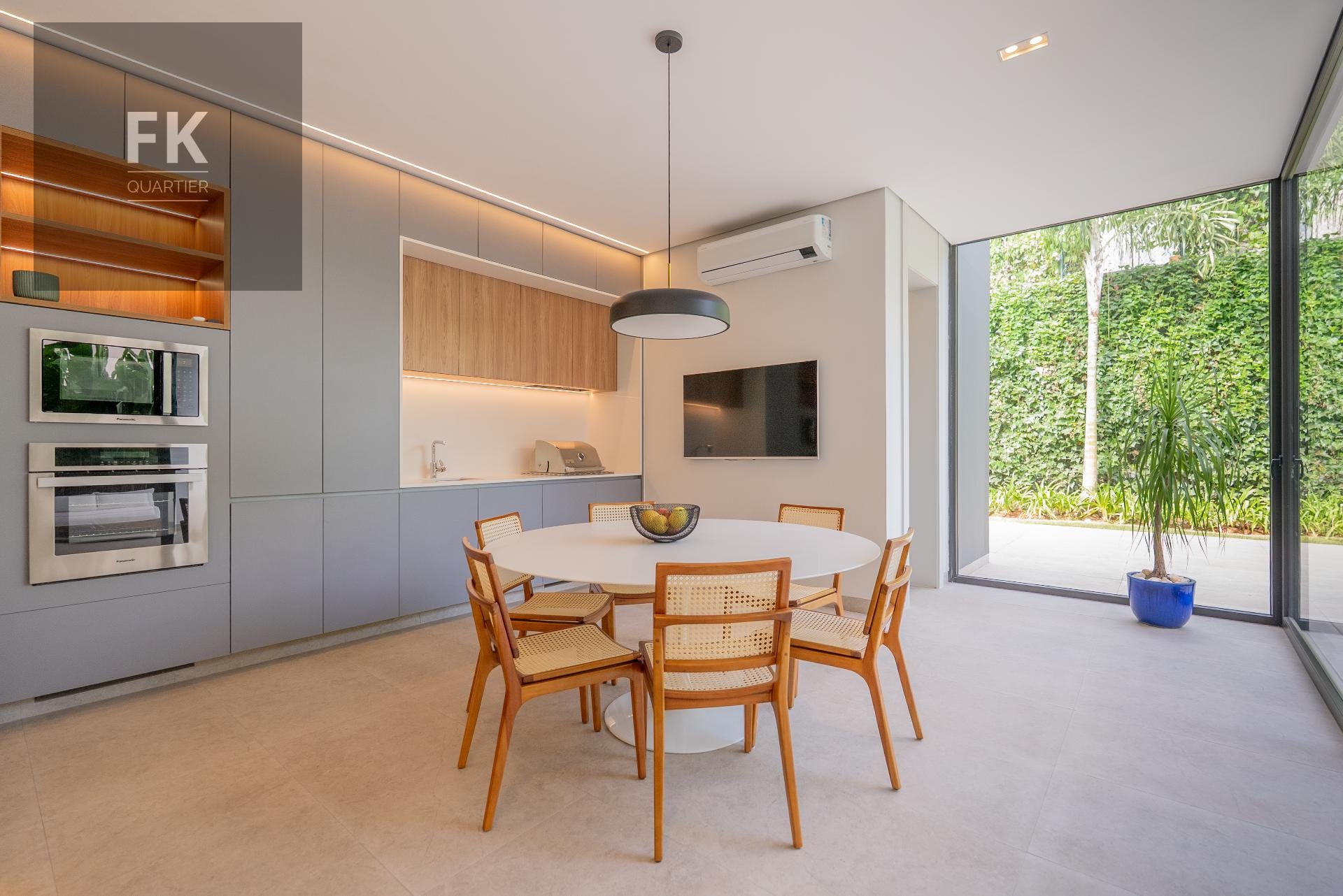 Casa à venda com 4 quartos, 4 suítes, 6 vagas e 537m² no Alphaville Residencial Dois, Barueri (SP) — foto 17 de 30