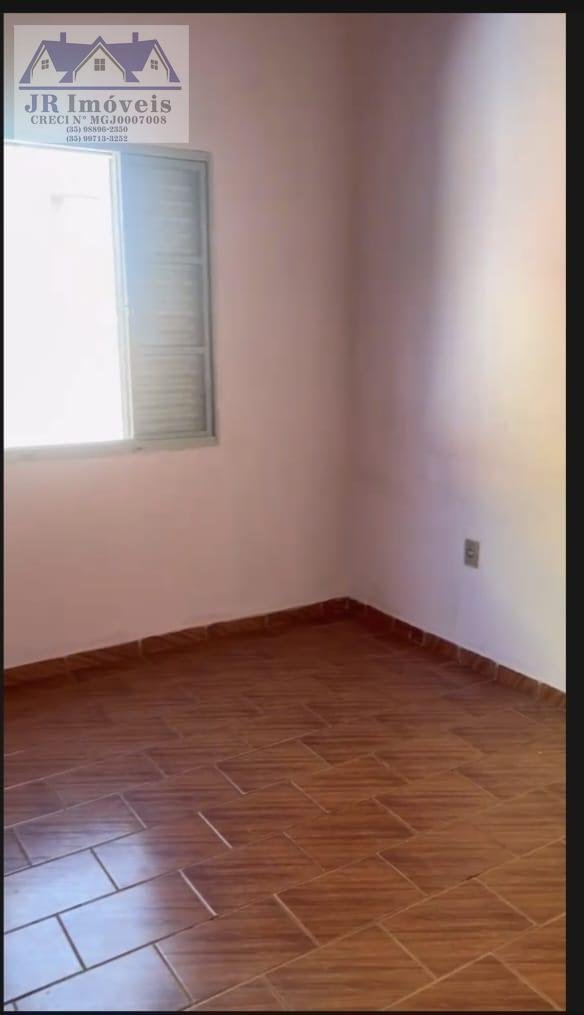 Casa à venda com 2 quartos, 1 banheiro, 1 vaga e 200m² no Bairro Bela Vista, São José do Alegre (MG) — foto 6 de 9