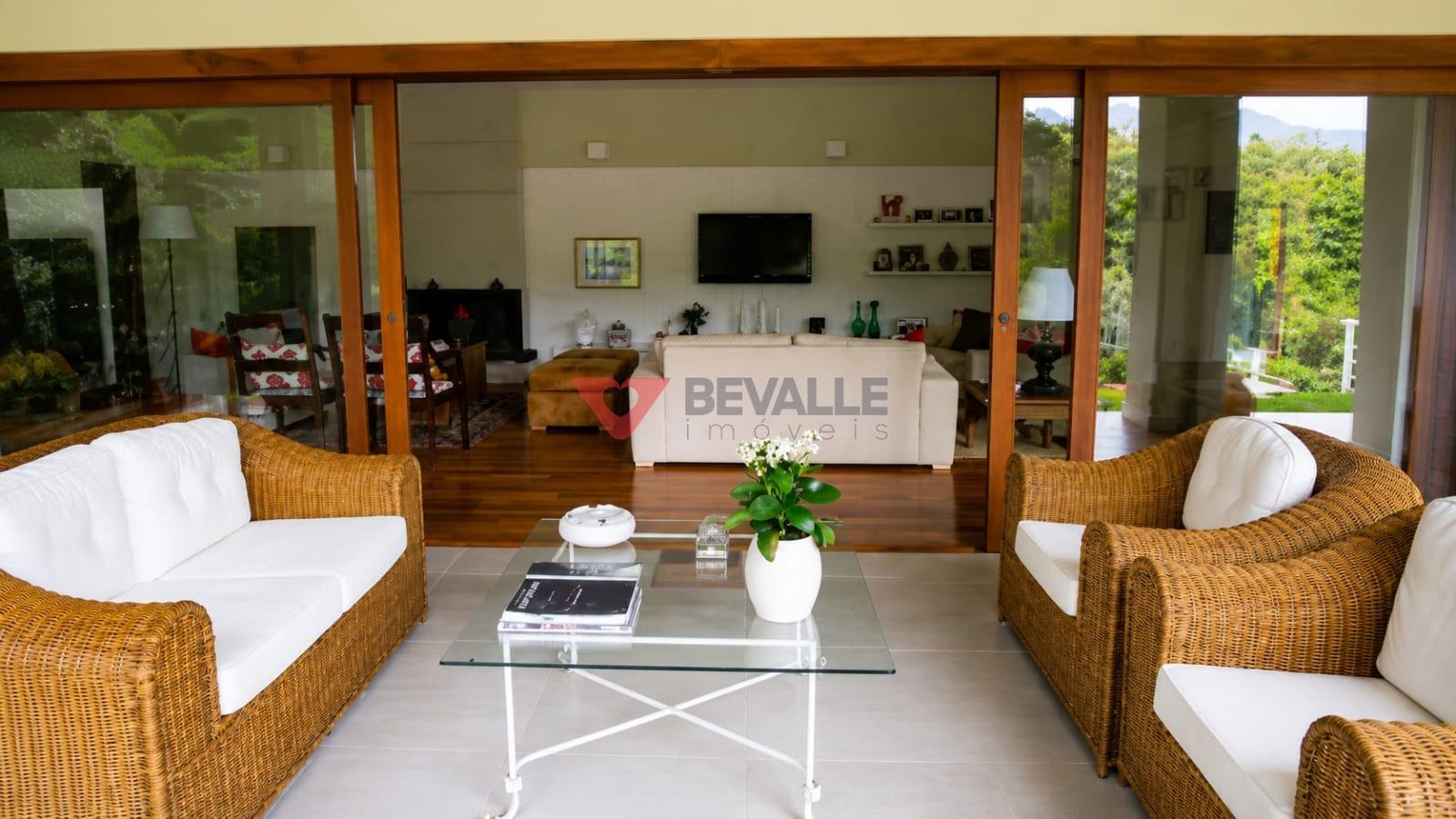 Casa à venda com 5 quartos, 8 suítes, 2 vagas e 730m² no Cuiabá, Petrópolis (RJ) — foto 9 de 20