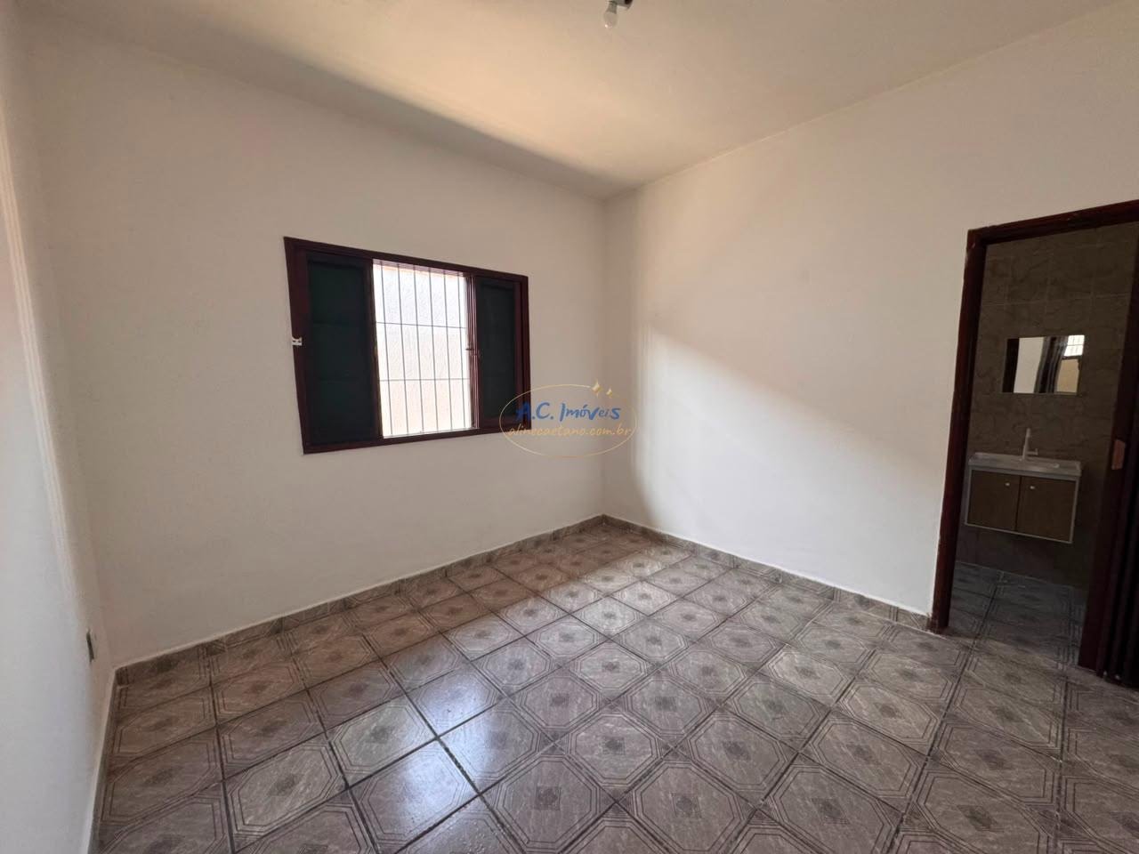 Casa à venda com 2 quartos, 1 suíte, 2 vagas e 125m² no Maracanã, Praia Grande (SP) — foto 12 de 17
