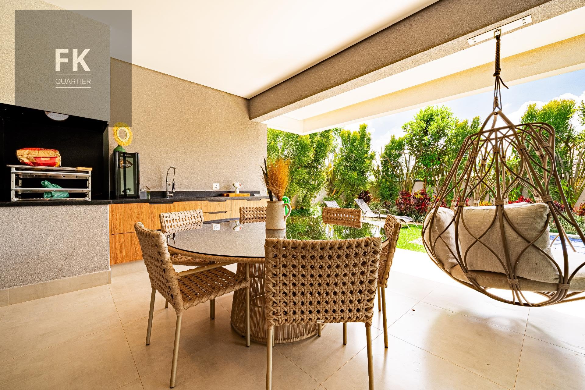 Casa à venda com 4 quartos, 4 suítes, 4 vagas e 375m² no Alphaville, Santana de Parnaíba (SP) — foto 11 de 30