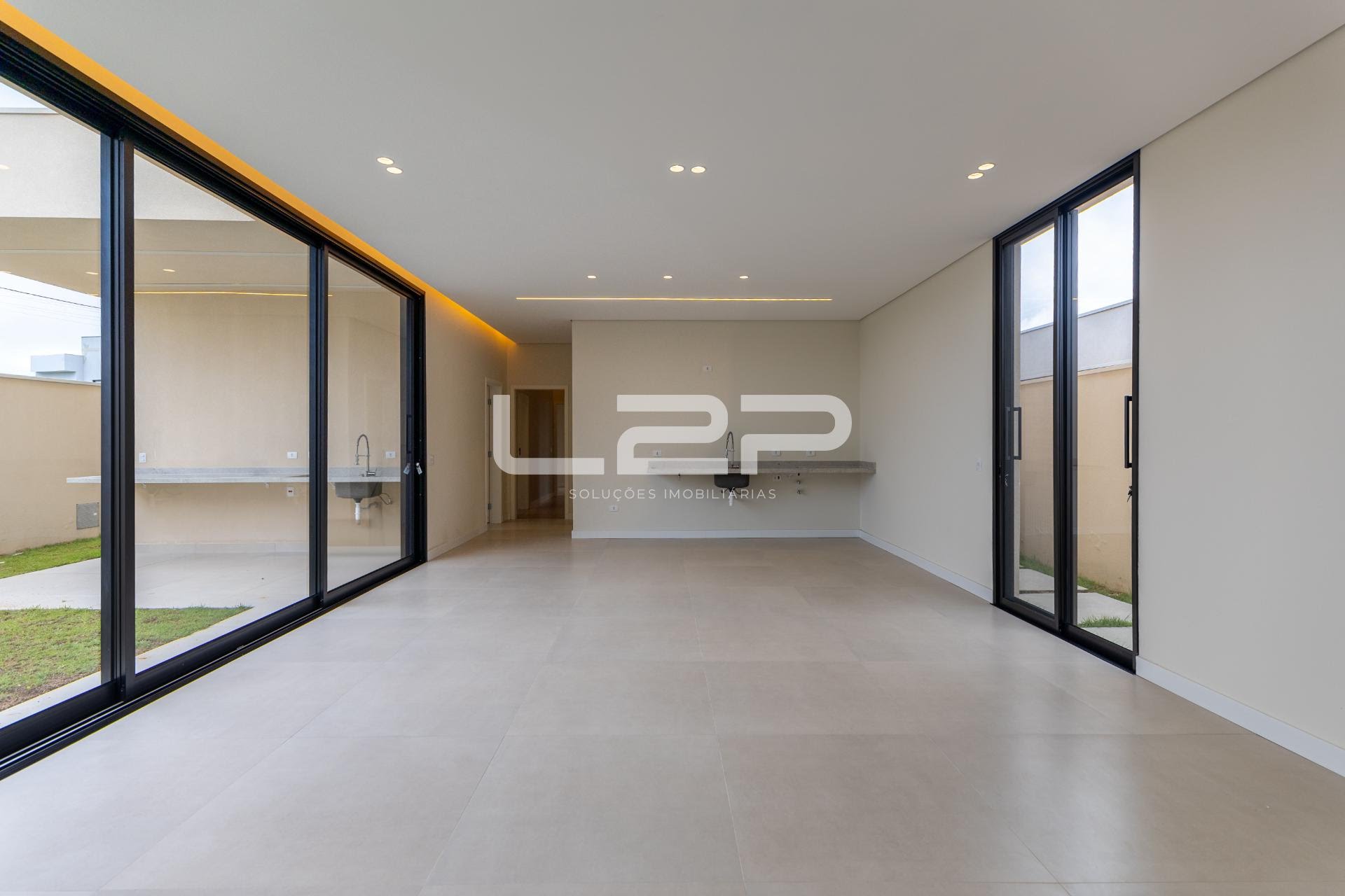 Casa à venda com 3 quartos, 2 suítes, 4 vagas e 190m² no Villagio Azzure, Itupeva (SP) — foto 9 de 24