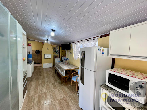 Casa à venda em Santinho  -  Florianópolis