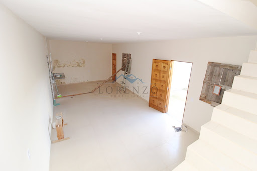 Sala de estar e cozinha