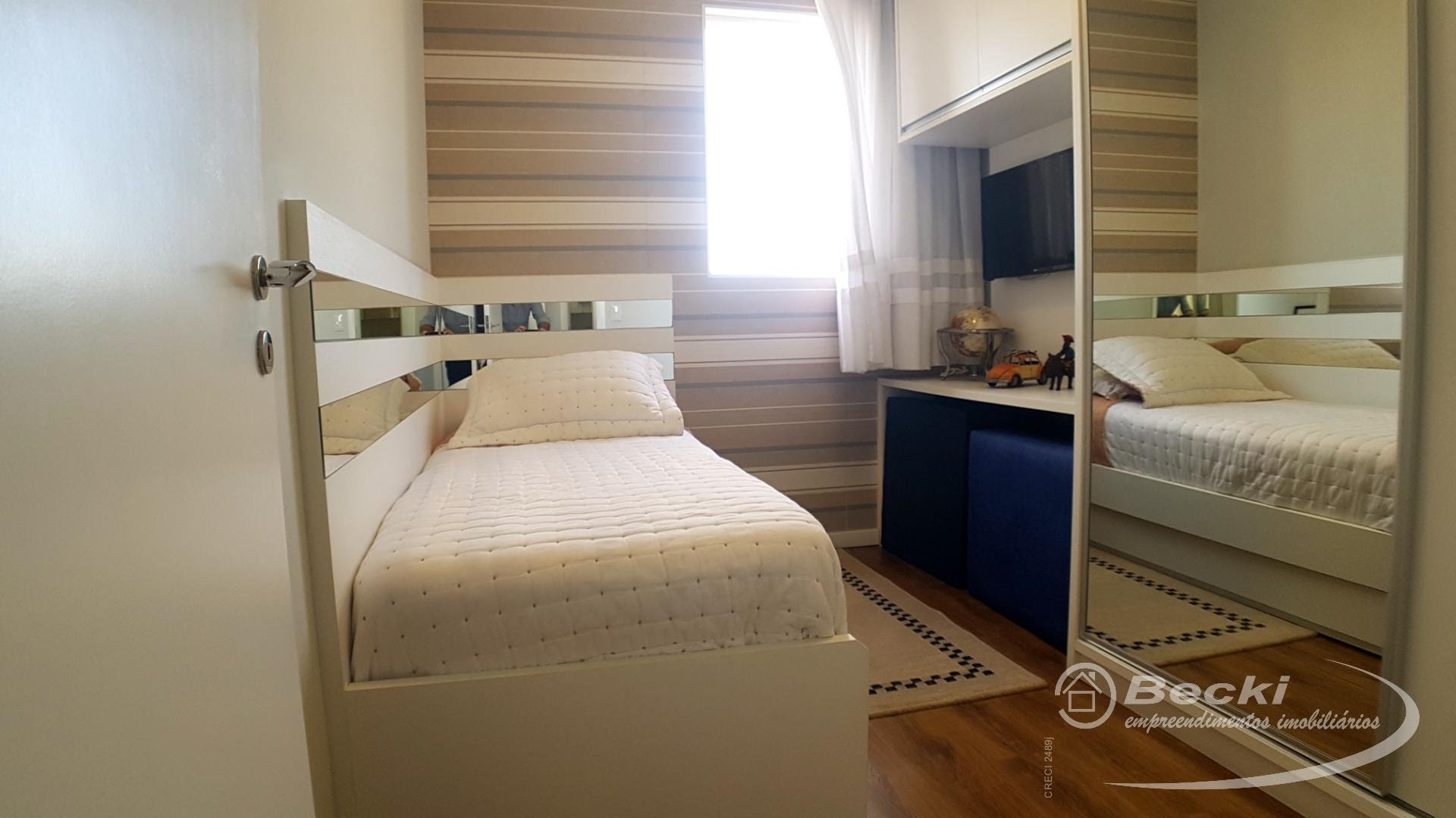 Apartamento à venda com 3 quartos, 1 suíte, 2 vagas e 133m² no Petrópolis, Joinville (SC) — foto 24 de 25