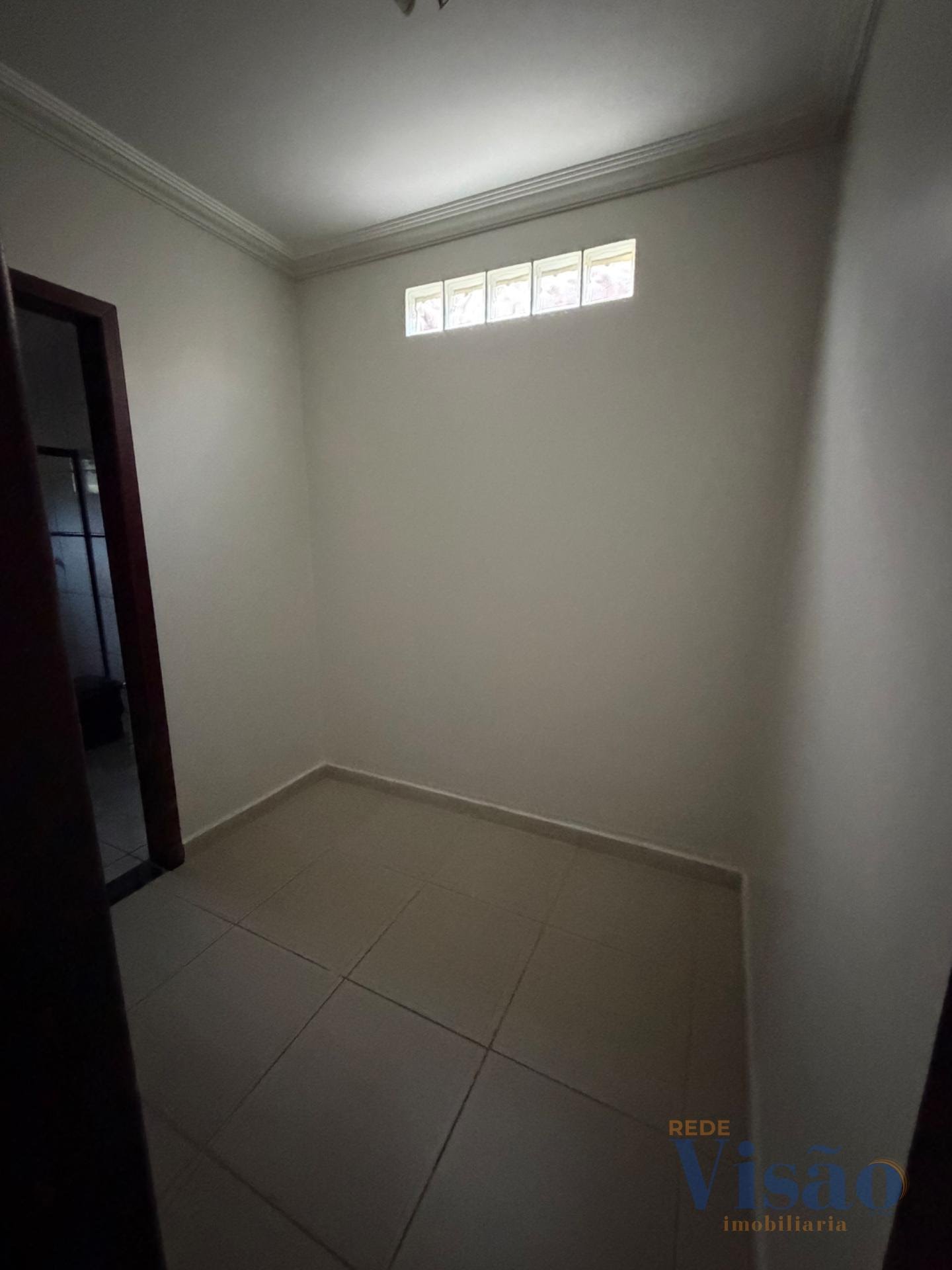 Casa à venda com 3 quartos, 1 suíte e 1 vaga no Cidade Nova II, Paracatu (MG) — foto 4 de 13