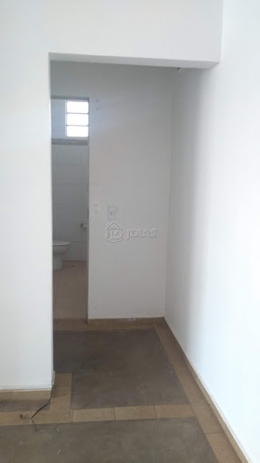 Loja / Salão em Centro - Jaboticabal, SP
