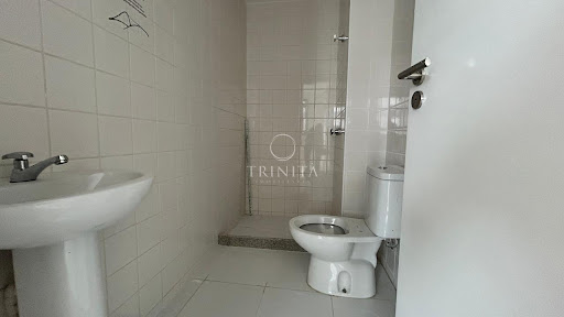 banheiro-trinitaimobiliaria-elos-ilhapura
