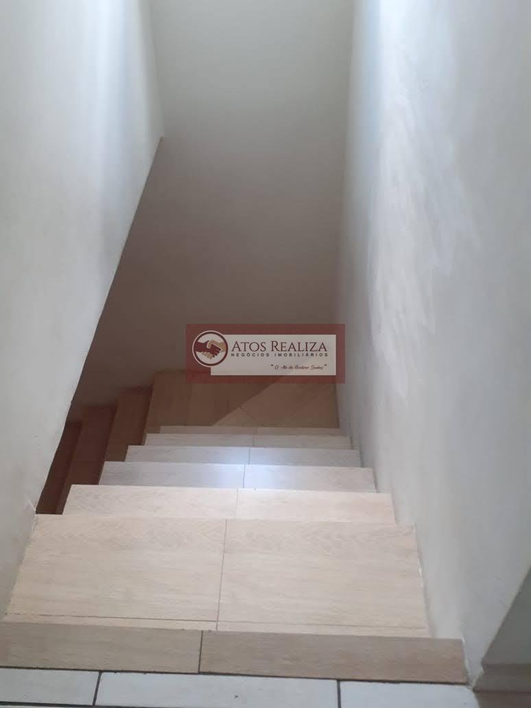 Casa à venda com 3 quartos, 1 suíte, 2 vagas e 210m² no São João, Guarulhos (SP) — foto 6 de 28
