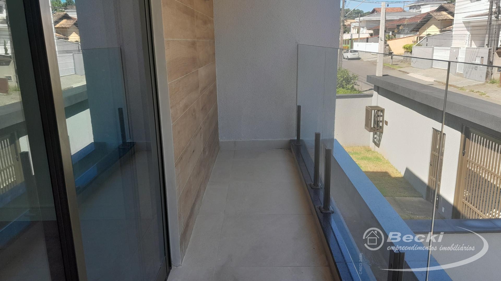 Casa à venda com 4 quartos, 1 suíte, 4 vagas e 131m² no Glória, Joinville (SC) — foto 17 de 22