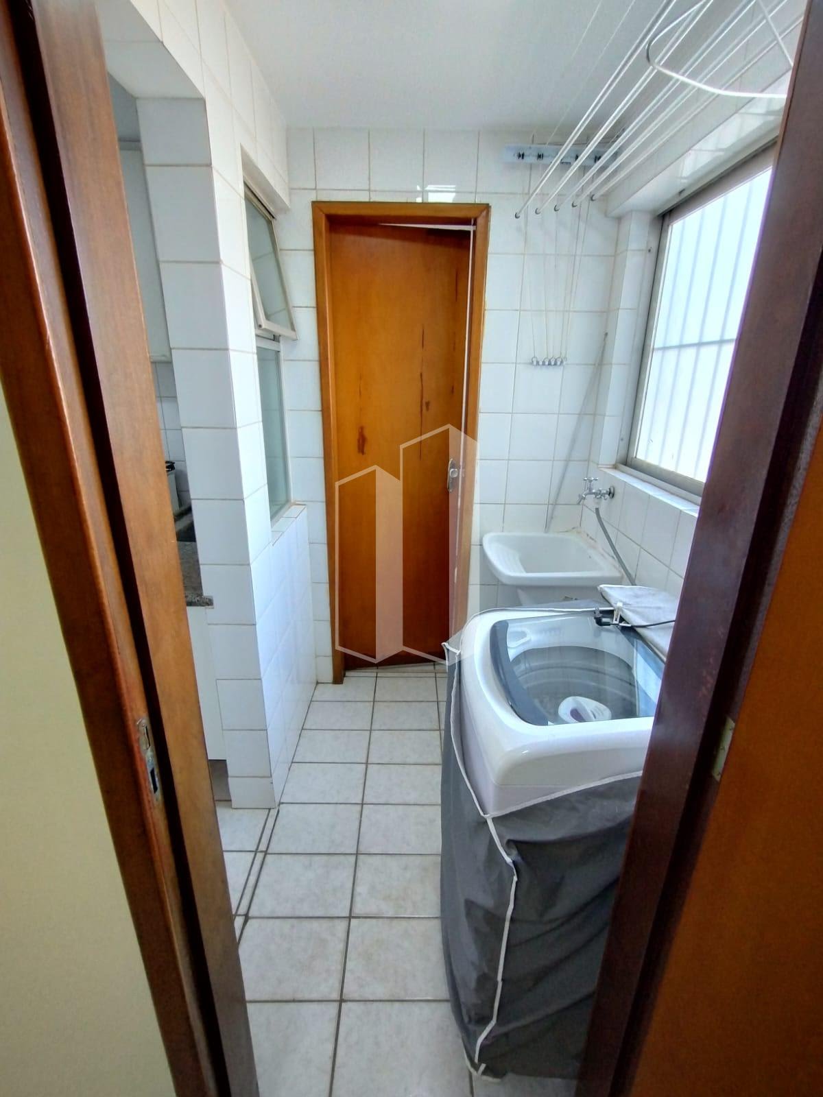Apartamento para alugar com 3 quartos, 1 suíte, 2 vagas e 92m² no Jardim América, Goiânia (GO) — foto 6 de 28