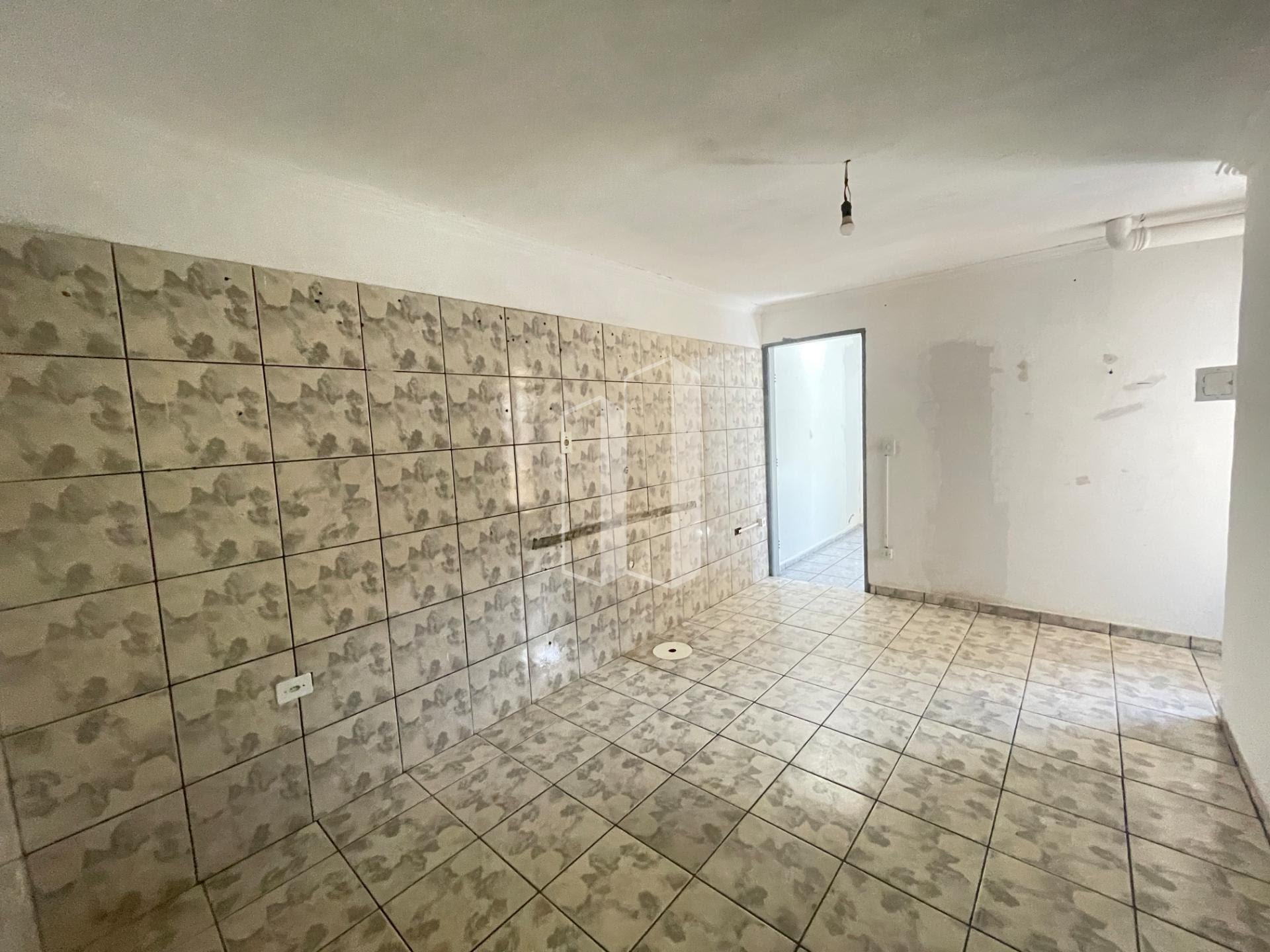Casa à venda com 4 quartos, 1 suíte, 3 vagas e 200m² no Conjunto Residencial Aruanã I, Goiânia (GO) — foto 28 de 30