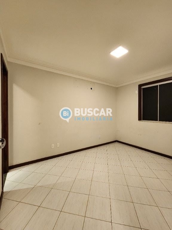 Casa à venda com 3 quartos, 3 suítes, 2 vagas e 200m² no Sim, Feira de Santana (BA) — foto 8 de 13