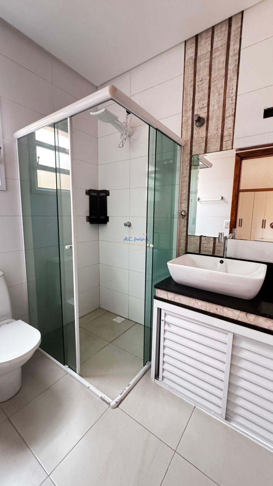 Casa à venda com 3 quartos, 1 suíte, 4 vagas e 180m² no Vila Caiçara, Praia Grande (SP) — foto 11 de 27