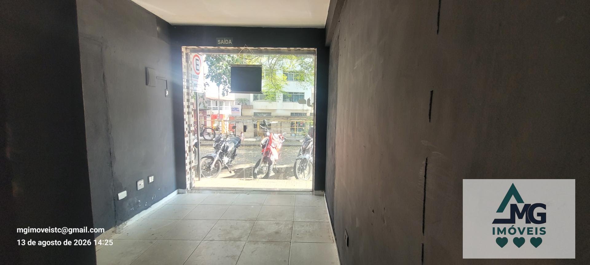 Espaço visto de dentro 